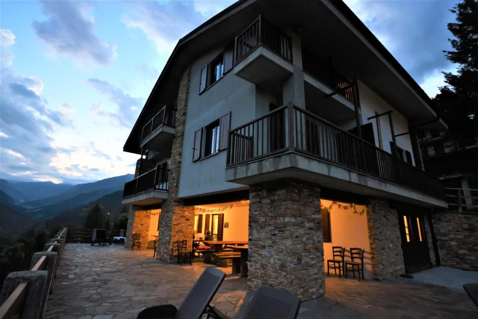 La Misun De Ciafre Bed & Breakfast Кастелделфино Екстериор снимка
